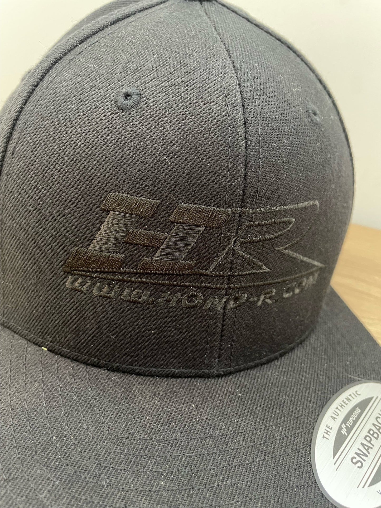 Hond-R snapback cap